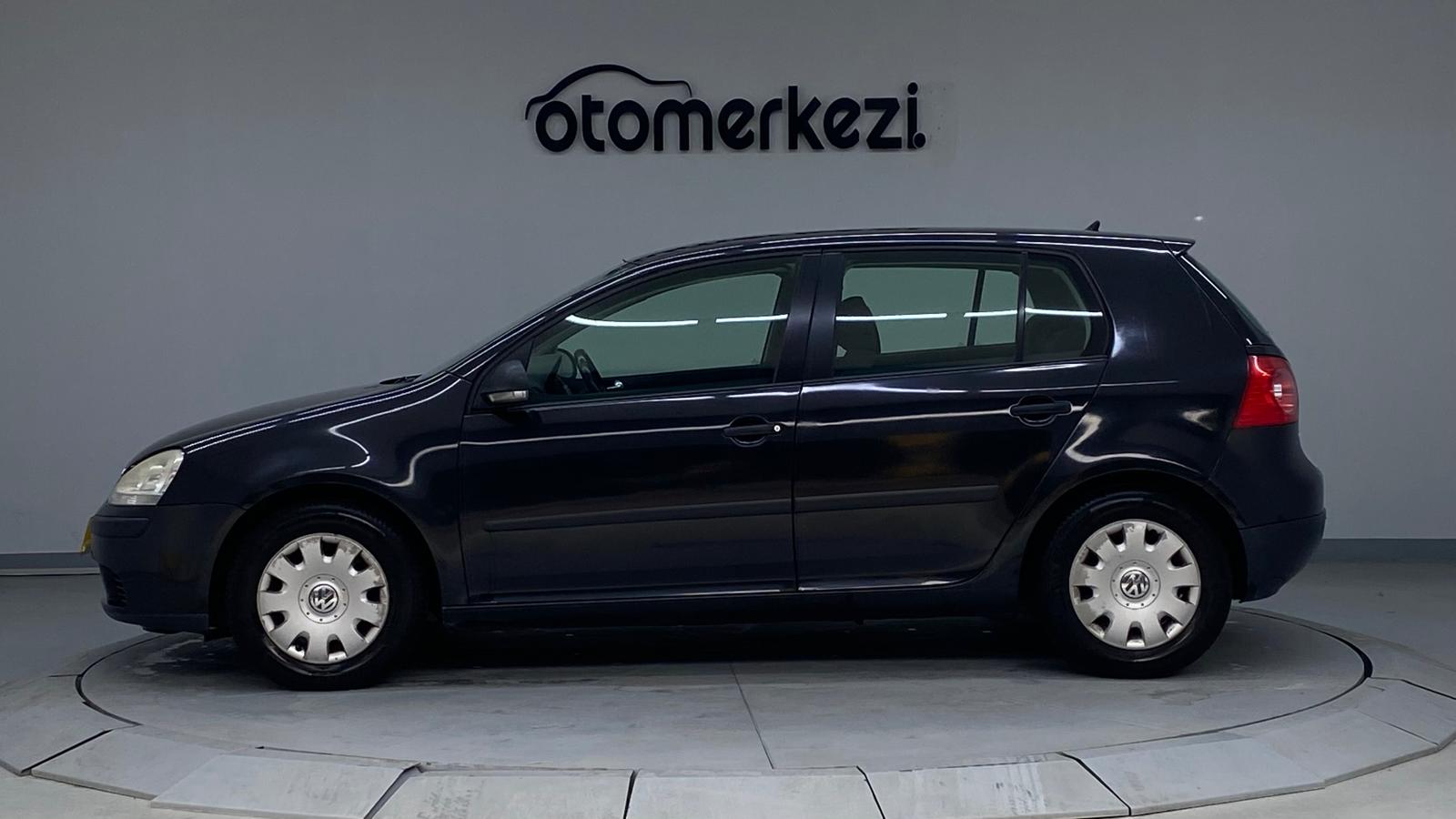 VOLKSWAGEN GOLF 9
